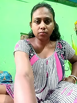 Snapshot of puja560 chatting on 05-11-26, 02:35 puja560 online show from 05-11-26, 02:35