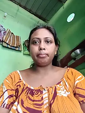 Snapshot of puja560 chatting on 05-26-26, 02:31 puja560 online show from 05-26-26, 02:31