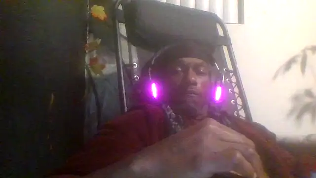 Yourfriendlyneighbor online show from 04-22-26, 10:33