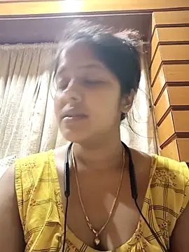 Snapshot of Aditi_sarkar chatting on 04-29-26, 05:30 Aditi sarkar online show from 04-29-26, 05:30