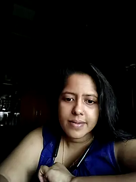 Snapshot of Aditi_sarkar chatting on 06-10-26, 10:05 Aditi sarkar online show from 06-10-26, 10:05