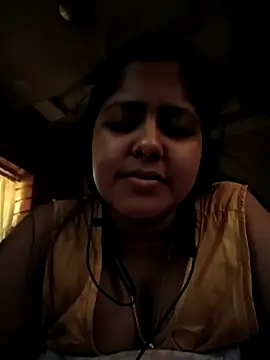 Snapshot of Aditi_sarkar chatting on 04-15-26, 10:43 Aditi sarkar online show from 04-15-26, 10:43