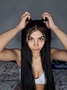 Snapshot of Crissdesire chatting on 03-29-26, 10:39 Crissdesire online show from 03-29-26, 10:39