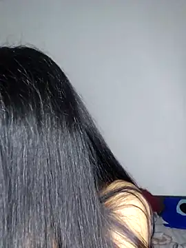 Snapshot of Crissdesire chatting on 04-17-26, 03:48 Crissdesire online show from 04-17-26, 03:48