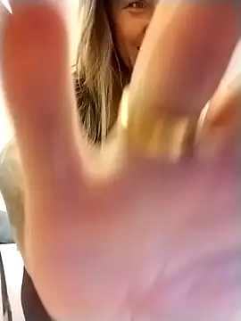 Snapshot of Exotic_ParisX chatting on 03-26-26, 06:06 Exotic ParisX online show from 03-26-26, 06:06