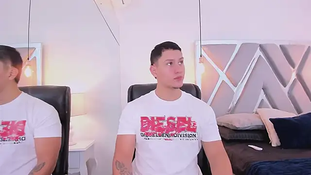 Chriss Diamond online show from 04-12-26, 08:01