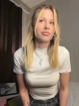 Soralow online show from 03-25-26, 03:55