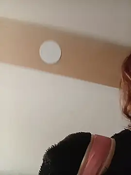 ValerieWoodsl online show from 05-17-26, 07:47