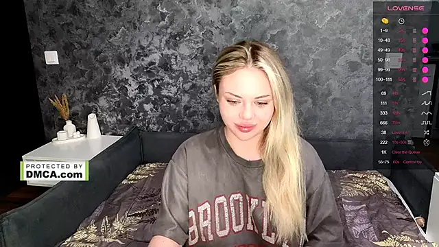Snapshot of StasyLucke chatting on 04-25-26, 04:26 StasyLucke online show from 04-25-26, 04:26