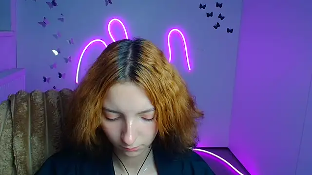Snapshot of Butterfly_Milly chatting on 06-29-26, 11:32 Butterfly Milly online show from 06-29-26, 11:32