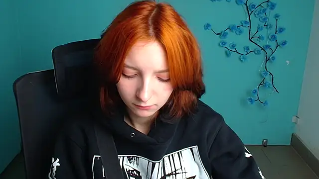 Snapshot of Butterfly_Milly chatting on 05-13-26, 11:28 Butterfly Milly online show from 05-13-26, 11:28