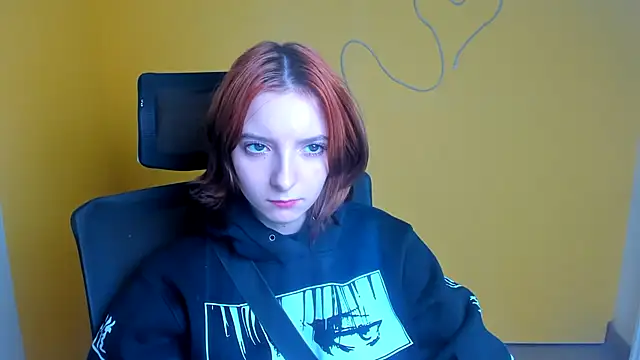 Snapshot of Butterfly_Milly chatting on 04-25-26, 11:24 Butterfly Milly online show from 04-25-26, 11:24