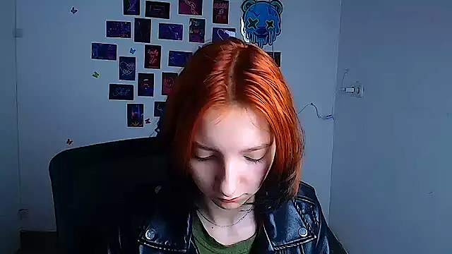 Snapshot of Butterfly_Milly chatting on 05-07-26, 06:06 Butterfly Milly online show from 05-07-26, 06:06