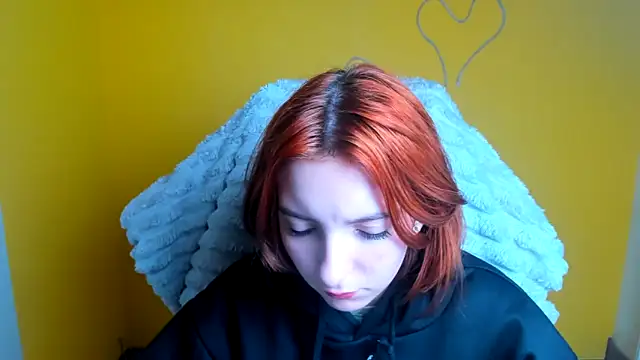 Snapshot of Butterfly_Milly chatting on 04-19-26, 06:03 Butterfly Milly online show from 04-19-26, 06:03