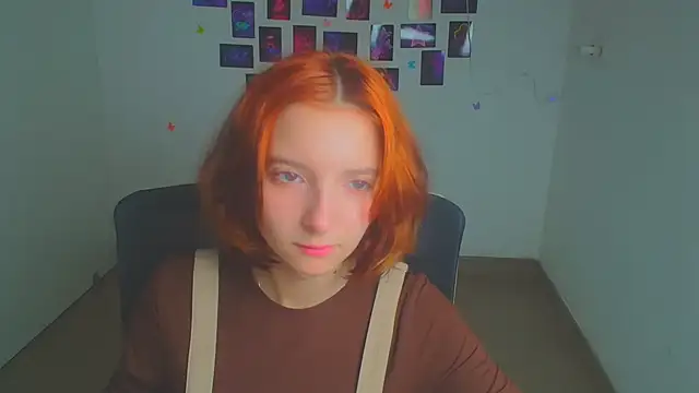Snapshot of Butterfly_Milly chatting on 04-08-26, 11:44 Butterfly Milly online show from 04-08-26, 11:44