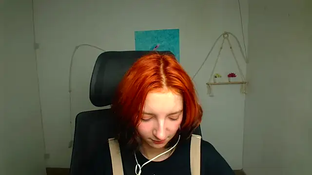 Snapshot of Butterfly_Milly chatting on 05-05-26, 11:46 Butterfly Milly online show from 05-05-26, 11:46