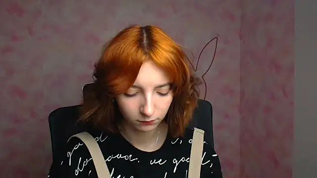Snapshot of Butterfly_Milly chatting on 04-14-26, 11:37 Butterfly Milly online show from 04-14-26, 11:37
