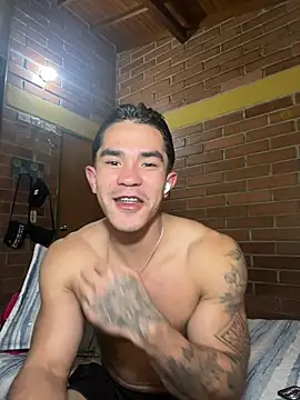 Snapshot of Noe_Blake chatting on 04-07-26, 03:08 Noe Blake online show from 04-07-26, 03:08