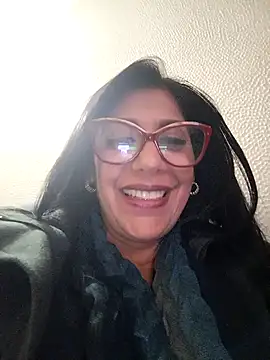 Snapshot of SamanthaRosse01_ chatting on 04-01-26, 03:19 SamanthaRosse01 online show from 04-01-26, 03:19