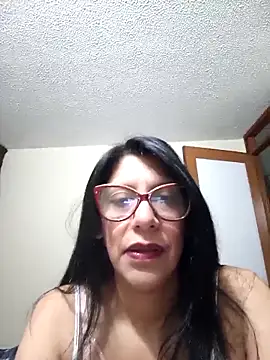 Snapshot of SamanthaRosse01_ chatting on 04-07-26, 11:01 SamanthaRosse01 online show from 04-07-26, 11:01