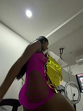 Snapshot of Angelicamayson chatting on 07-16-26, 10:45 Angelicamayson online show from 07-16-26, 10:45