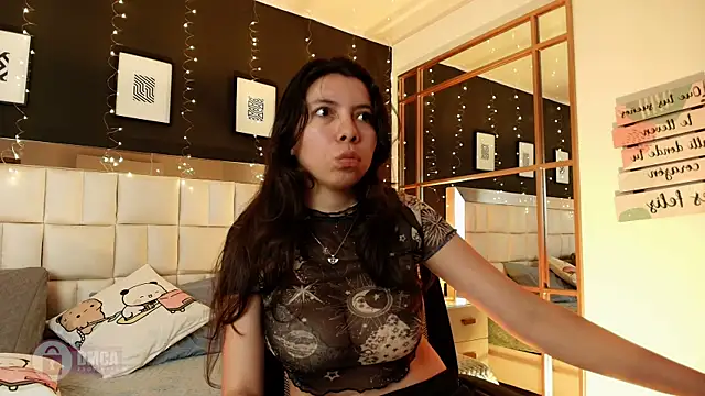 Snapshot of sunnie_windel chatting on 03-25-26, 03:33 sunnie windel online show from 03-25-26, 03:33