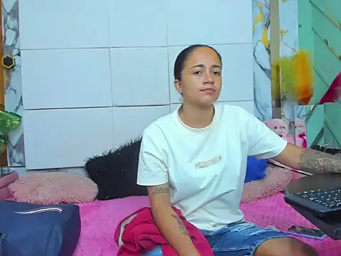 kloeMadels online show from 05-05-26, 06:22