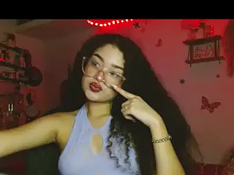 Snapshot of angel_lust1 chatting on 04-18-26, 01:19 angel lust1 online show from 04-18-26, 01:19