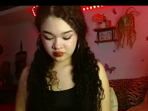 Snapshot of angel_lust1 chatting on 04-03-26, 01:01 angel lust1 online show from 04-03-26, 01:01