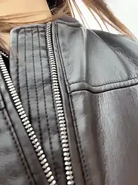 Snapshot of AnitaFly chatting on 04-23-26, 10:44 AnitaFly online show from 04-23-26, 10:44