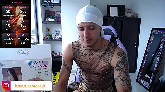 Snapshot of Bruno_santos1 chatting on 06-18-26, 04:45 Bruno santos1 online show from 06-18-26, 04:45