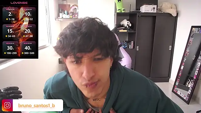 Bruno santos1 online show from 04-28-26, 12:53