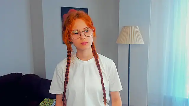 Snapshot of ValarieBullen chatting on 03-28-26, 06:47 ValarieBullen online show from 03-28-26, 06:47