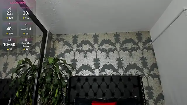 Snapshot of Pamela_di_angelo chatting on 04-22-26, 09:32 Pamela di angelo online show from 04-22-26, 09:32