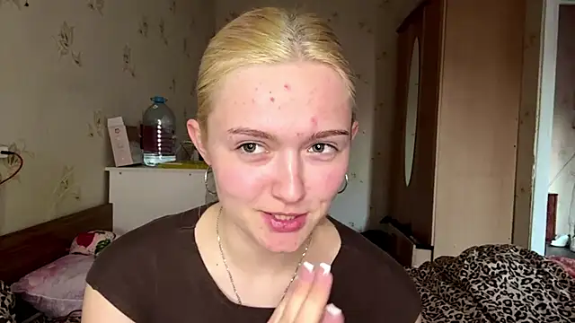 Snapshot of Sophia_Blonde chatting on 04-08-26, 02:29 Sophia Blonde online show from 04-08-26, 02:29