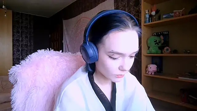 baby onface online show from 05-14-26, 08:33