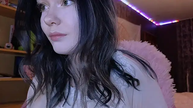 Snapshot of baby_onface chatting on 06-15-26, 06:29 baby onface online show from 06-15-26, 06:29