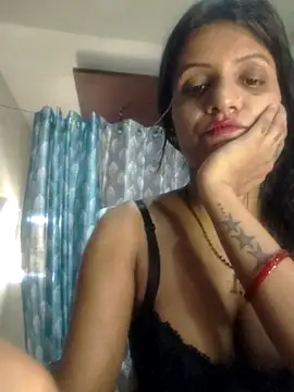 Snapshot of khushi_ji00 chatting on 06-18-26, 09:25 khushi ji00 online show from 06-18-26, 09:25