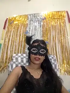 Snapshot of khushi_ji00 chatting on 06-13-26, 03:43 khushi ji00 online show from 06-13-26, 03:43