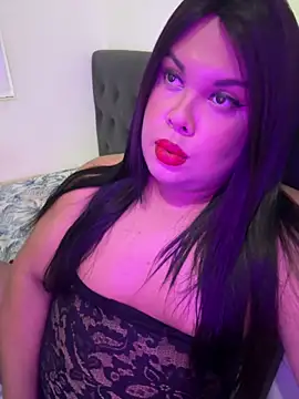 Snapshot of NicoleBBigAss chatting on 05-11-26, 12:56 NicoleBBigAss online show from 05-11-26, 12:56