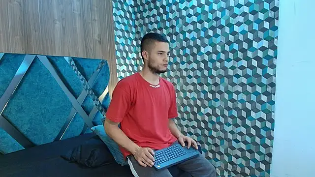 Joaho Fernandez online show from 07-16-26, 06:27