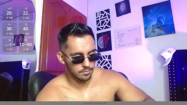 Snapshot of romanpearce_ chatting on 05-06-26, 05:28 romanpearce online show from 05-06-26, 05:28