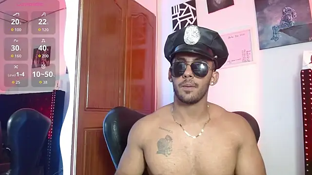 Snapshot of romanpearce_ chatting on 04-26-26, 12:08 romanpearce online show from 04-26-26, 12:08