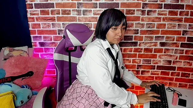 Snapshot of fresa_Wafflera chatting on 04-18-26, 06:54 fresa Wafflera online show from 04-18-26, 06:54