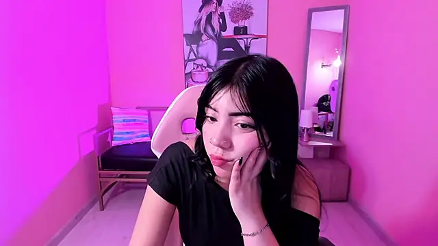 Snapshot of Soffi_x_x_ chatting on 05-09-26, 08:12 Soffi x x online show from 05-09-26, 08:12