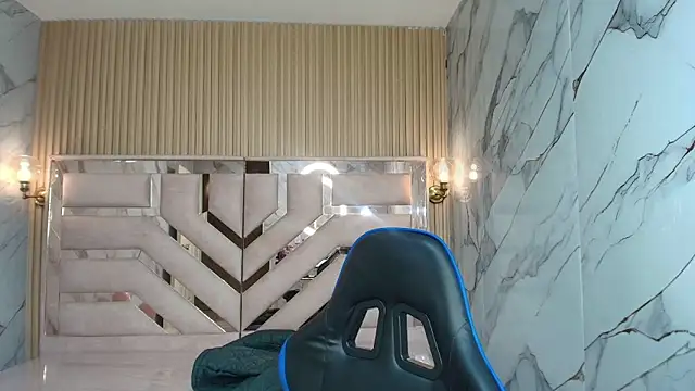 luna  r  online show from 04-02-26, 03:02