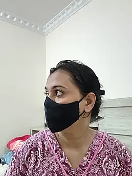 Snapshot of HeartlessGirl chatting on 07-01-26, 10:48 HeartlessGirl online show from 07-01-26, 10:48