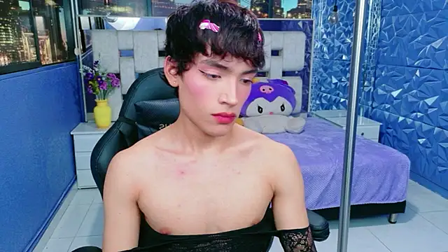 Snapshot of IsaacNovaa chatting on 04-28-26, 07:51 IsaacNovaa online show from 04-28-26, 07:51