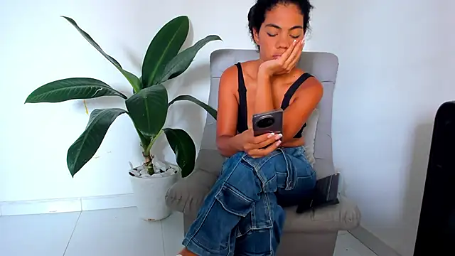 DakotaStills  online show from 04-13-26, 04:11