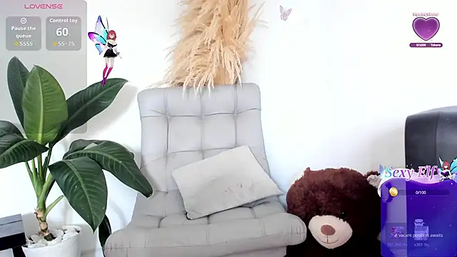 DakotaStills  online show from 04-15-26, 01:37